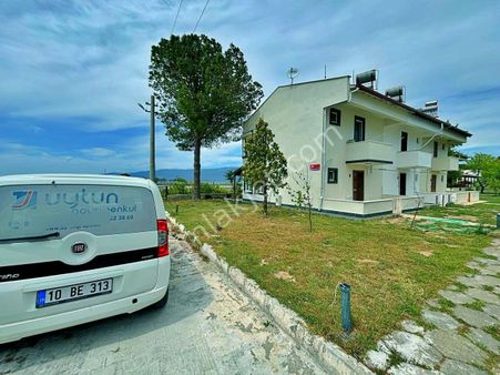 Uytundan Burhaniyede Denize Sıfır Satılık 2+1 Villa