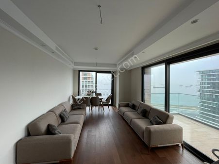 Çiğdem Emlak'tan Büyükyalı'da Deniz Manzaralı 2+1 Satılık Daire