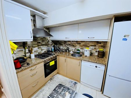 Üçyol Metro Yakını 2+1 90 M2 Full Bakımlı Doğalgazlı Daire
