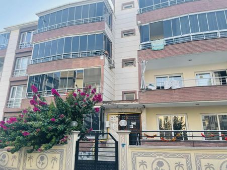 Muratbey Mah. 3+1 155 M2 8 Yıllık Arakat Ebeveyn Banyolu Daire