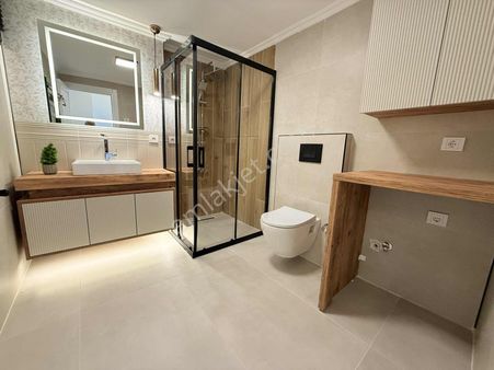 Denizmen Muhammer Akar 3+1 115 M2 Lüx Arakat Cadde Dibi Daire