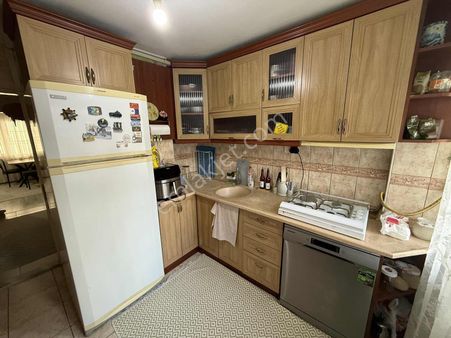 Üçyol Metro Yakını 3+1 115 M2 Doğalgazlı 1. Kat Fırsat Daire