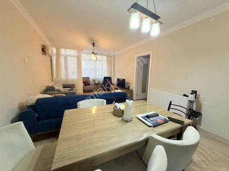 Üçyol Metro Yakını 3+1 Cadde Üzeri Ultra Lüx Arakat "boş" Daire