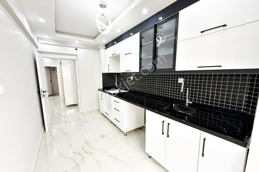 Ufuk Özdemir'den Gazino'nun Göbeğin'de Full Yapılı 3+1 Daire