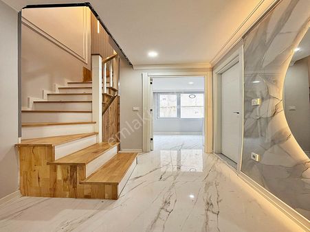 Şahane Yapı 'dan Site İçerisinde Ebeveyn Banyolu Dublex Daire