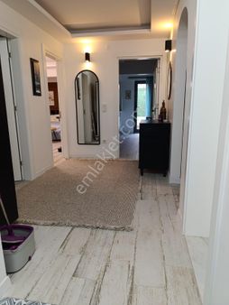 Ayvalık Aliçetinkaya'da Bahçeli Giriş Kat.2+1 Bakımlı Daire