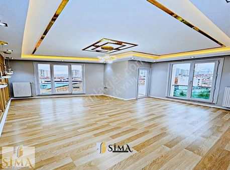 Sima Yapı'dan Caddeye Yakın Çift Balkonlu Geniş M2 2+1 Satılık Daire