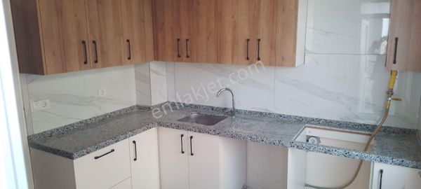 Trabzon Konaklarda Havvaalanına 5 Dk.mesafede Kıralık 3+1 Daı