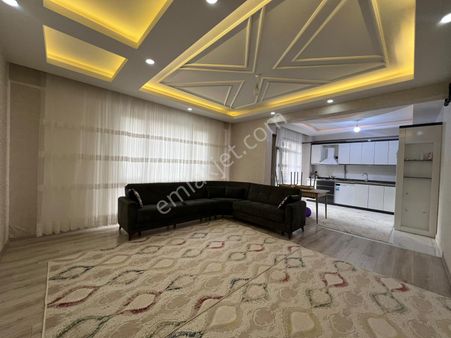 Fabrika Mahallesi'nde Satılık Lüx 2+1 Daire