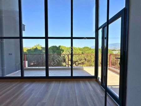 Forum Bornova Karşısında |orman Manzaralı Satılık Loft 2+1 Daire