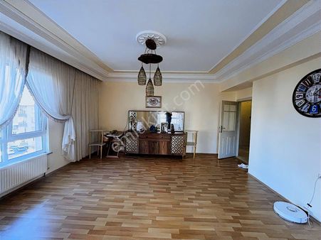 Hürriyet'te 3+1 Ara Kat İçi Full Yapılı Satılık Daire