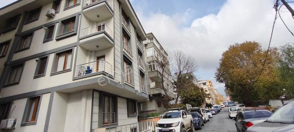 Kağıthane Hamidiye Mah 2+1 Ara Kat Asansörlü Kapalı Otoparklı Kiralık Daire