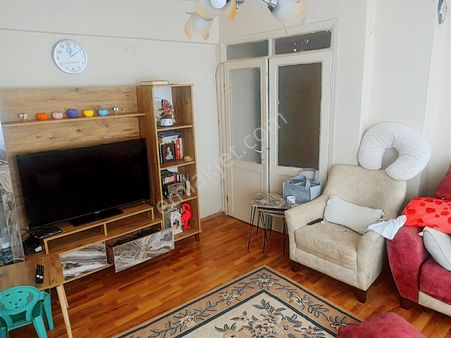 Karabağlar İzmirspor Metro Yakını 3+1satılık Daire