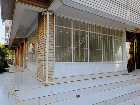 Buca 32 M² Kiralık Dükkan