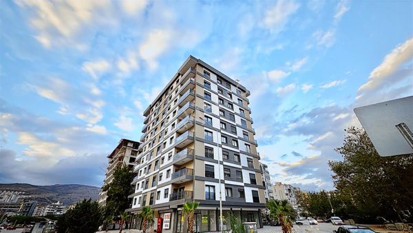 Bayraklı Manavkuyu 'da Satılık 3+1 Sıfır Daire