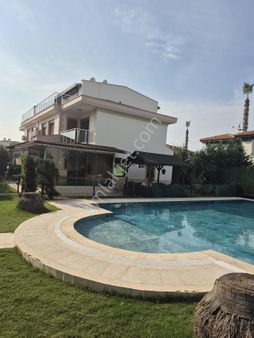Sasalı Da 3+1 Kiralık Havuzlu Villa