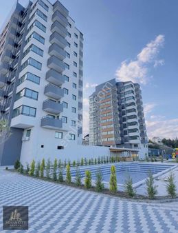 7/24 Güvenlikli Havuzlu İskanlı Sitede Geniş Sıfır 3+1 Km Çb