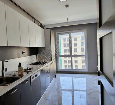 Esenyurt Meydan Ardıçlı 4+ 1 Kiralık Daire