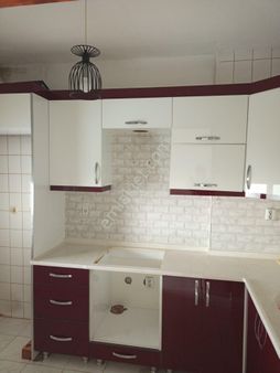 Menemen Kasımpaşa Mahallesinde Satılık 2+1 Ara Kat Daire