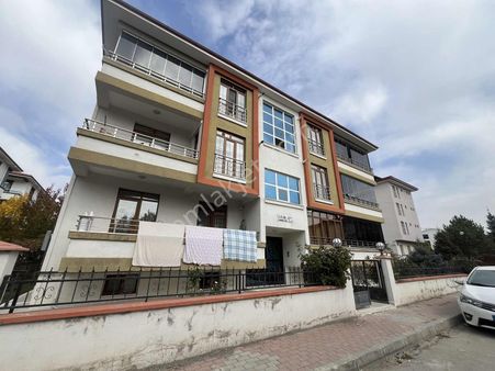 Re/max Dem'den Mimar Sinan Mahallesin'de 3+1 Kiralık 135m2 Daire