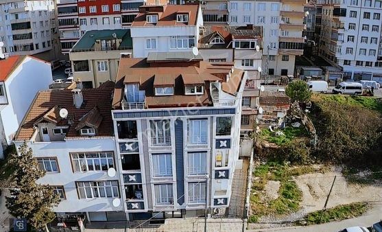 Arnavutköy Merkez'de Avlu34'e Yakın Satılık Dükkan!!