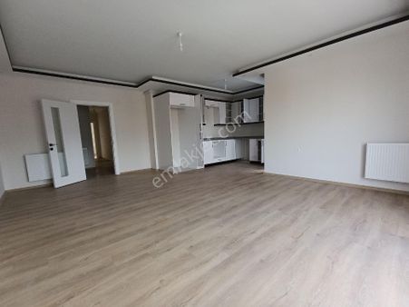 Trend Gayrimenkul'den 3+1 Asansörlü Sıfır Kiralık Daire