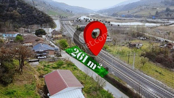 Geyve Dereköyde Asfalta Cepheli Konut İmarlı 261 M² Satılık Arsa