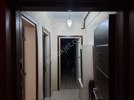 Manisa Yunusemre Muradiye Site İçi Y.zemin 1+1 67 M2 Eşyalí Daire 19.000tl