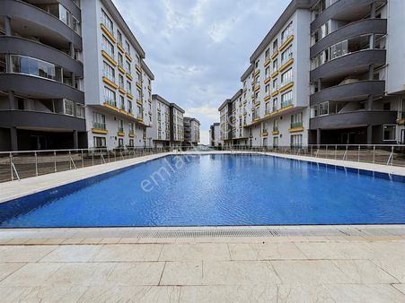 Fiyaka 3 Sitesi'nde (açık Havuzlu) 2+1 Fırsat Daire