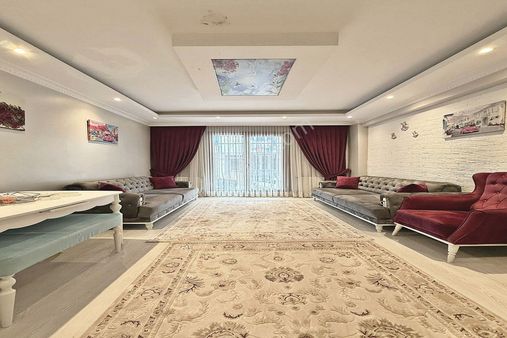 Cansever Yapı'dan Geniş Metre Karesi Ve Merkezi Lokasyonu İle 2+1 Satılık Daire