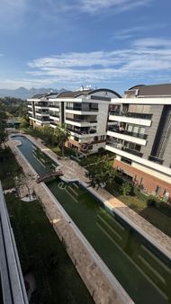 Uncalı’nın En Prestijli Sitesinde,lüx 3+1,yüzme Havuzlu,saunalı,ayrı Mutfaklı Daire