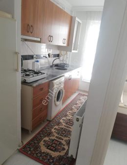 Akademi'den Fatih'te Cadde Yakını Eşyalı Kiracılı Satılık 1+1