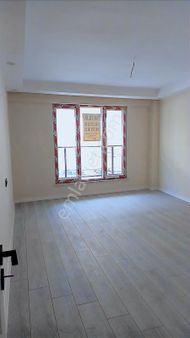 İnönü Mahallesinde Geniş Ve Aydınlık Satılık 2,5+1 Daire