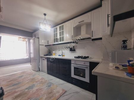 Pursaklar Mehmet Zengin Emlak'tan Merkezde, Full Yapılı, Masrafsız Ara Kat 3+1 Daire