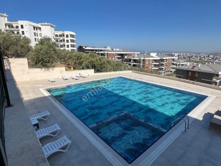 Bahçe Katı 2+1 Havuzlu Site