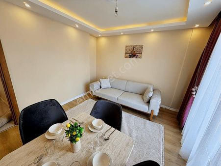 Tuncaydan Metro-metrobüse 15 Dk Mesafede 2+1 Daire