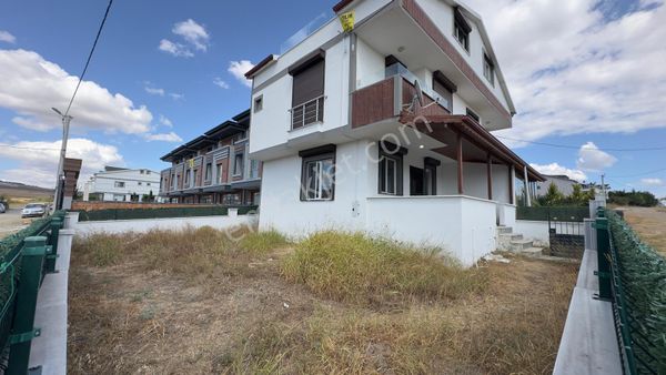 **seta Grup** Köşe Başi Havuza Uygun Camlar Panjurlu Deniz Man Teraslı