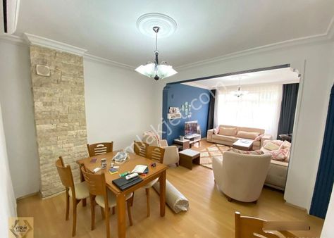 Gümüldür Tam Merkezde 2. Katta Bulunan Net 150 M2 3+1 Daire Satılık