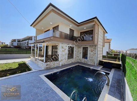꧁▇çetinkaya Dan ▇꧂ Satılık Havuzlu Müstakil Villa Araba Takaslı