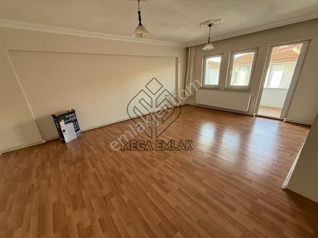 Merkezi Konumda Kiralık 3+1 Daire