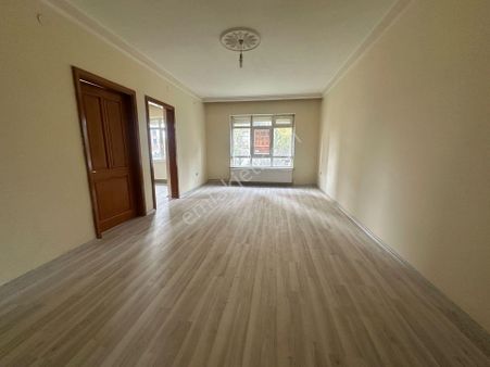 Keçiörenmerkezde 3+1metroya Ve Belediye Binanısna Yürümemesafesi Kiralık Daire