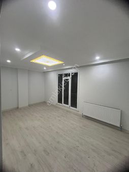 Arnavutköy Boğazköy Mahallesi’nde Kiralık Ara Kat Daire2+1 |