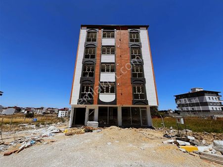 Orta Cephe , Ön Cephe Ve Arka Cephe Ara Kat 2+1 80m2 Sıfır Daire