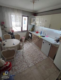 Detay Emlak'tan Şehrin Tam Merkezinde 9 Yaşında 3+1 Dubleks