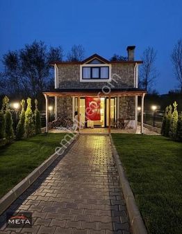 Yusuf'tan Sevindikli Cuma Köyde Satılık Muhteşem Villa