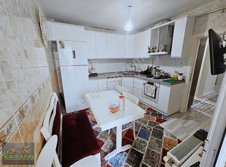 Serdivan Ana Cadde Üzerinde Site Satılık Bakımlı Arakat Daire