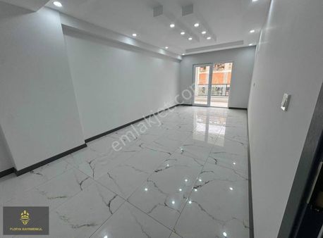 127 M2 Giyinme Odalı Ebeveyn Banyolu Ara Kat Geniş 2+1