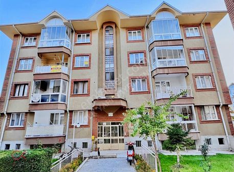 Clk'dan Kanlıkavak Parkı Yanı Site İçi Satılık 3+1 Arakat Daire