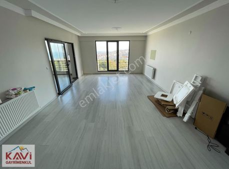 Karşıyakada 3+1 Kiralık Geniş Daire / Kavi Gayrimenkulden