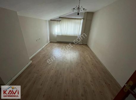 Meydanda Kiralık Daire / Kavi Gayrimenkulden